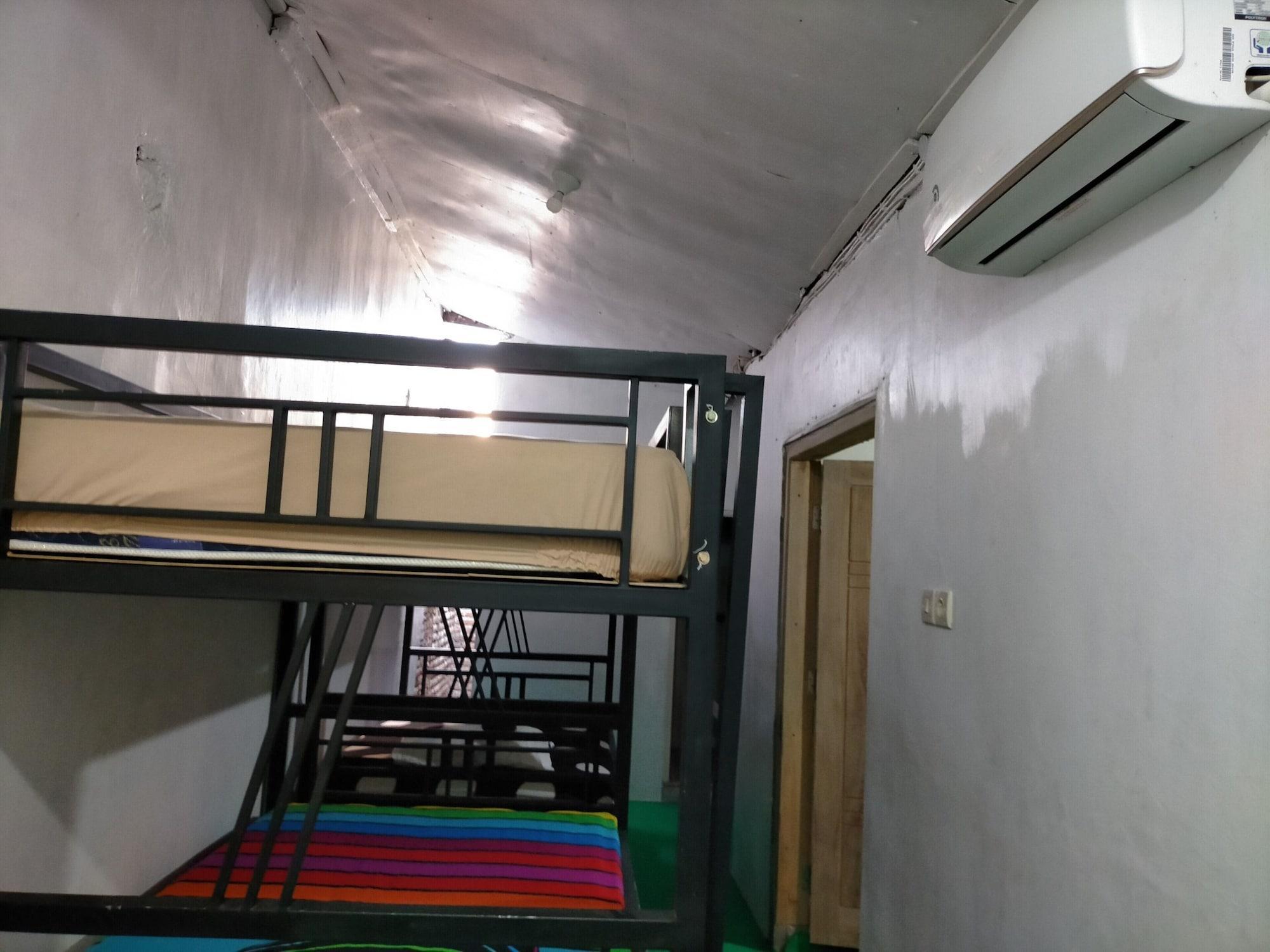 Gandrung City Hostel Banyuwangi  Exterior photo