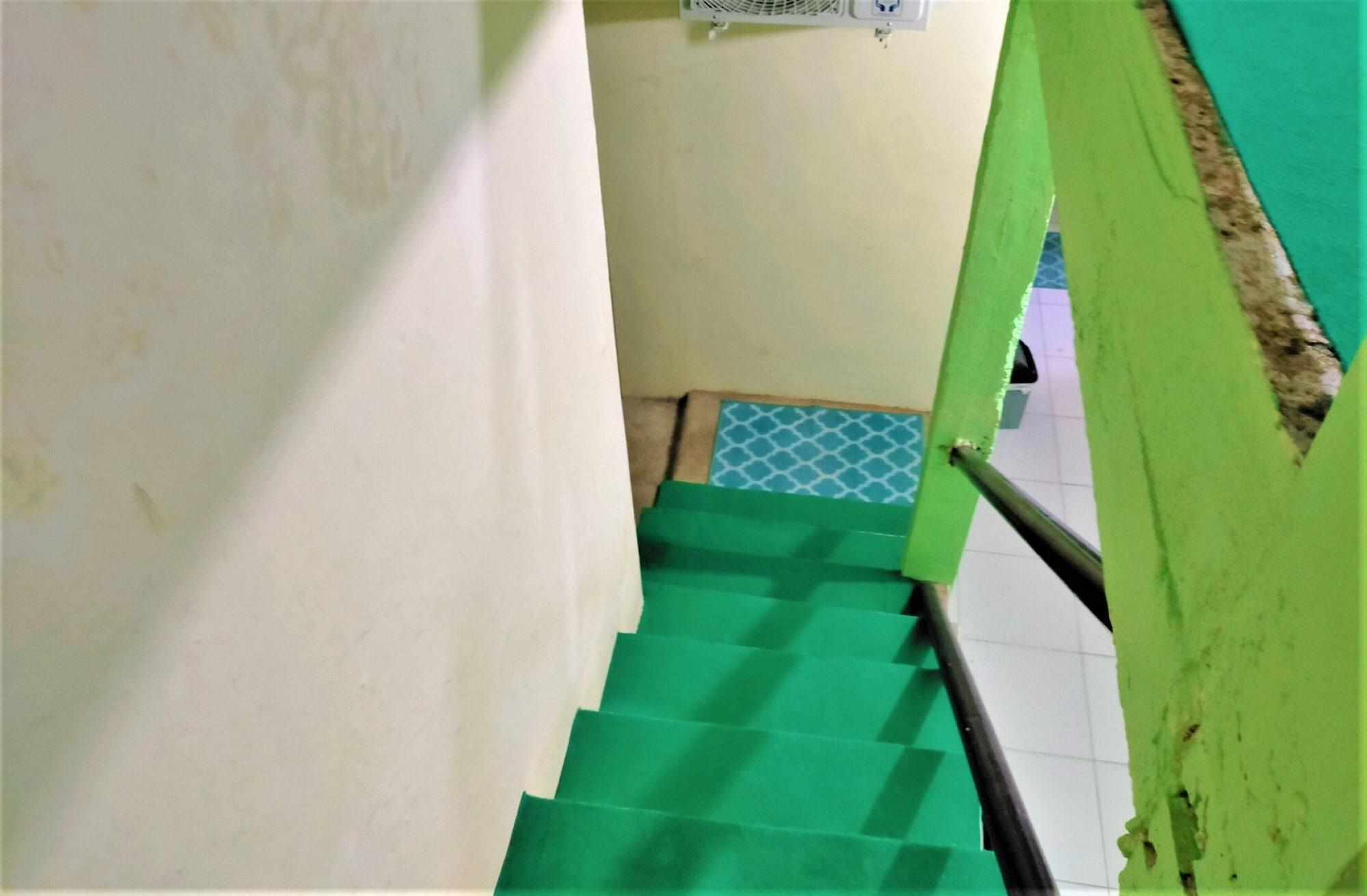 Gandrung City Hostel Banyuwangi  Exterior photo